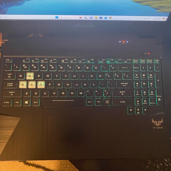 ASUS gaming computer - Picture 2 of 6